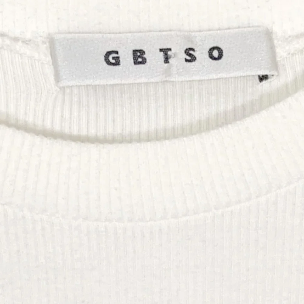 White/Off White Ribbed Designer Tank Top - Picture 3 of 4